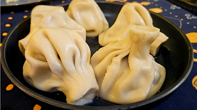 Kinkhali, saquitos de guiso de carne de Iberia en Torremolinos