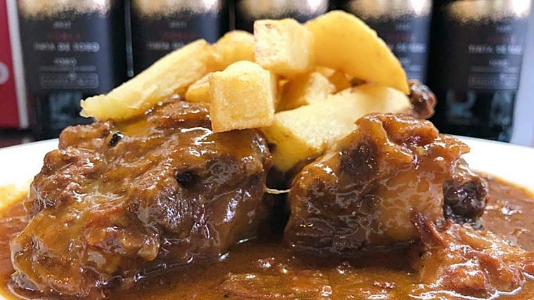 Rabo de toro en Mesón San Basilio