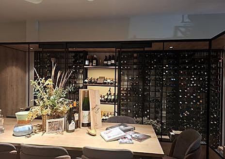 Imagen secundaria 1 - Algunas zonas del interior de Cal Viva