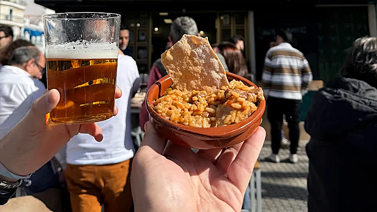 Tambiénm ofrecen tapas calientes