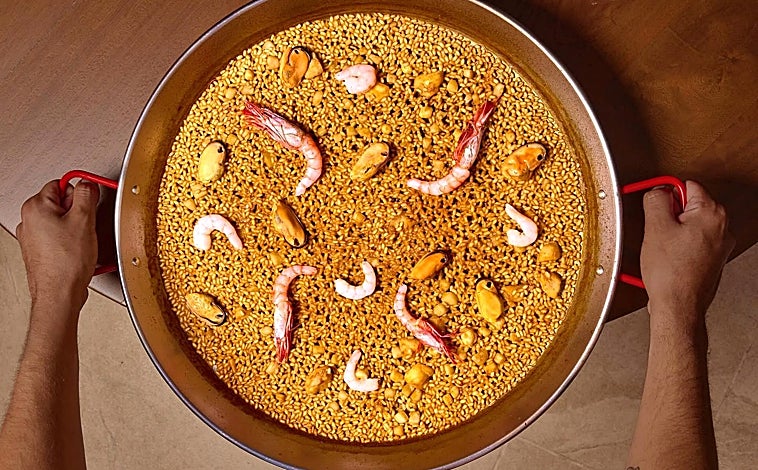 Imagen principal - Platos de Mar de Sazzon en Estepona, Málaga