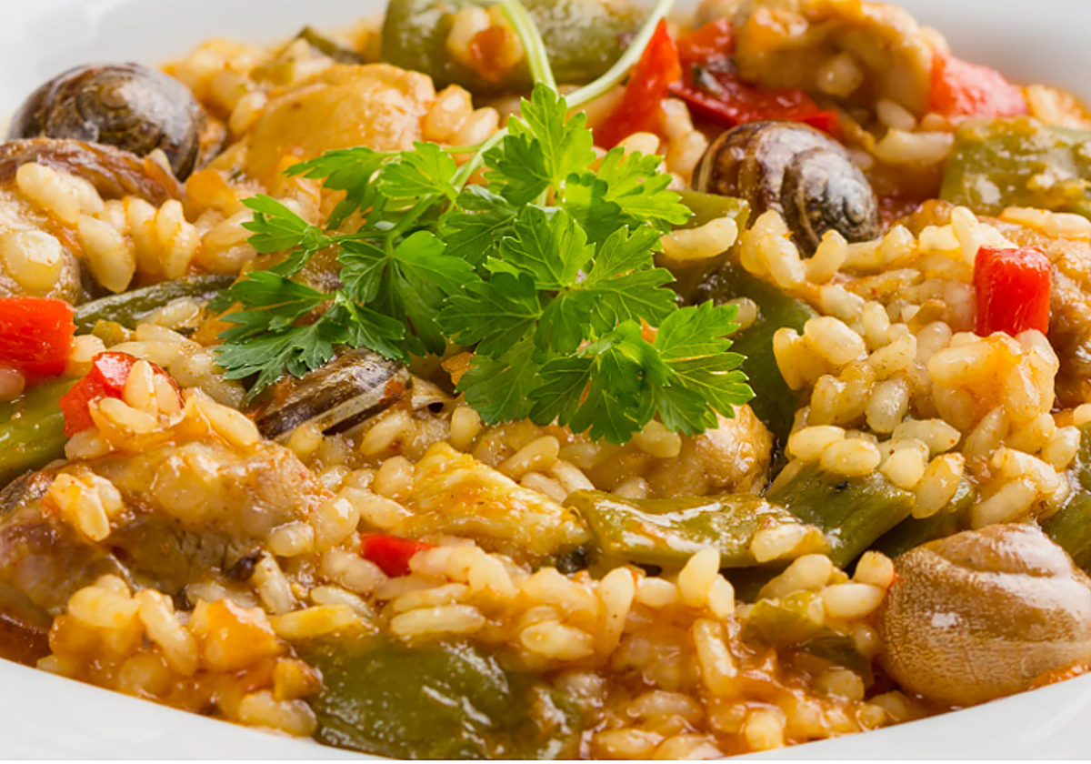 Arroz con caracoles y conejo
