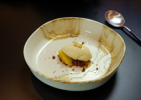 Imagen secundaria 1 - Presa ibérica, helado de altramuces y los chefs en plena acción