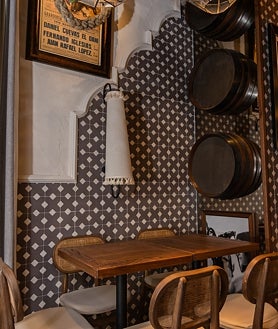 Imagen secundaria 2 - Interior de El Rincón de El Pimpi