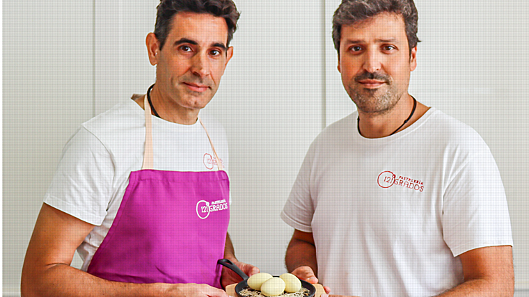 Antonio and Paco, owners and pastry chefs at 121° Grados Pastry Shop