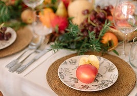 La casa de comidas sevillana que viste sus mesas de Navidad y enamoraría a tu abuela