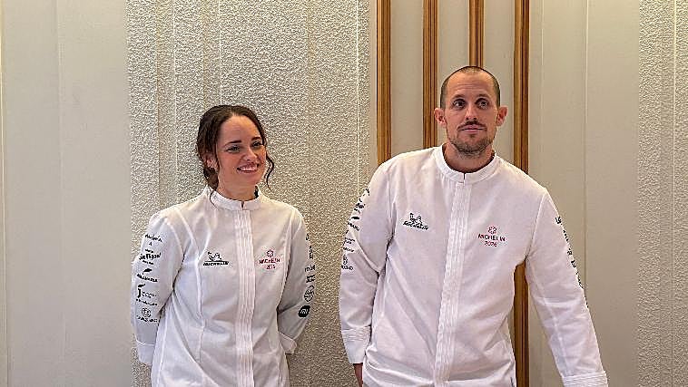 Cristina Cánovas y Diego Aguilar en su restaurante Palodú, en Málaga, tras conseguir su primera estrella Michelin