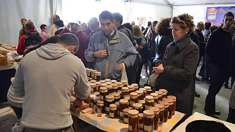 Este pueblo repartirá 3.000 bocadillos y 1.000 litros de mosto este fin de semana en Málaga