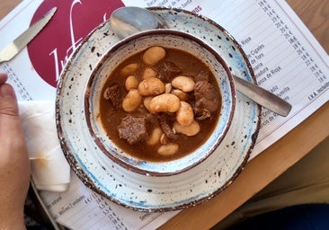 Infanta Sevilla: "La desnuda sencillez del bar