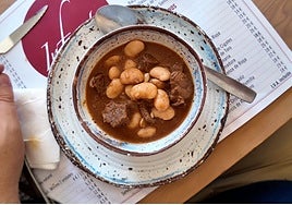 Infanta Sevilla: «La desnuda sencillez del bar«