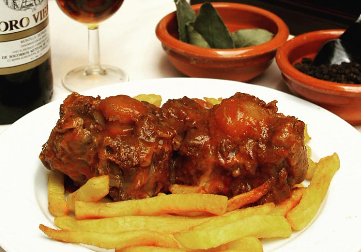 Rabo de toro sin gluten en Restaurante Sociedad Plateros María Auxiliadora (Córdoba)