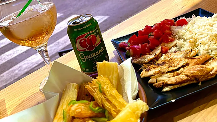 La Favela: Brazilian cuisine in the heart of Alameda