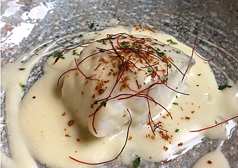 Imagem secundária 1 - Pochas de Navarra com abóbora, borrego e foie, bacalhau com pilpil e porco ibérico com demi-glace, alguns pratos da Amara