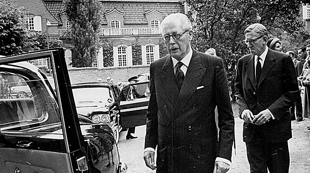 De Churchill a Truss: los 15 primeros ministros que ha visto pasar por Downing Street la reina Isabel II