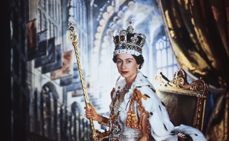 Historia, vida e hitos de Isabel II de Inglaterra, en imágenes