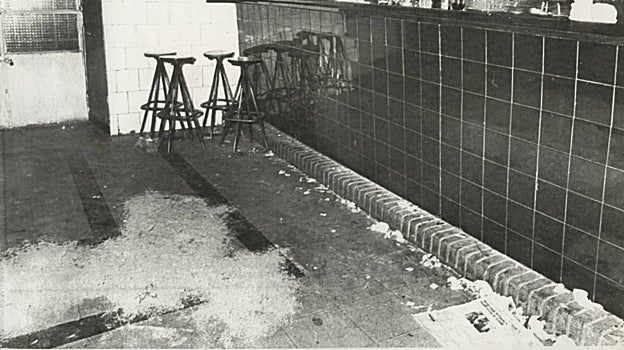 El bar donde fue asesinado José Aybar Yañez, pocos minutos después del atentado