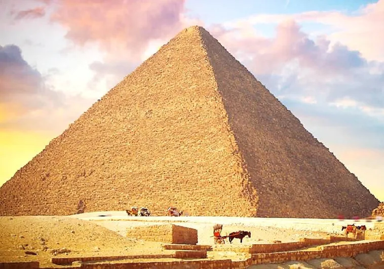 La leyenda negra de Keops: el faraón que prostituyó a su hija para pagar la Gran Pirámide