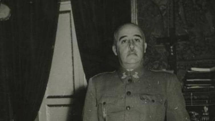 El fantasma de Franco, ovnis y una alfombra llena de sangre: las 'pesadillas' que esconde El Pardo