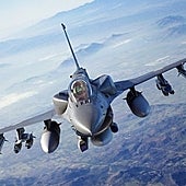 La verdad (y las características) del caza F-16: el 'abuelo' letal que promete arrasar a Putin en Ucrania