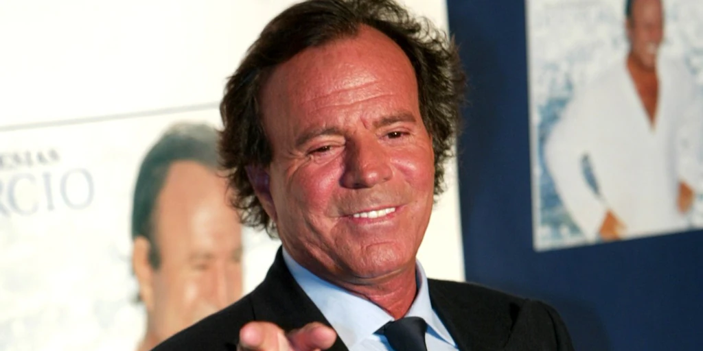 The accident that left Julio Iglesias paralyzed for a year… and destroyed his transfer to Real Madrid