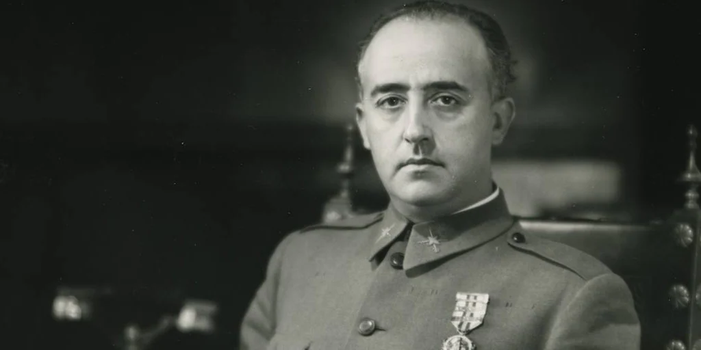 L’interview dans laquelle l’aumônier qui a avoué Franco a révélé les secrets les plus intimes du dictateur
