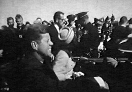 Los últimos segundos del presidente Kennedy antes de ser asesinado, según el ABC de 1963