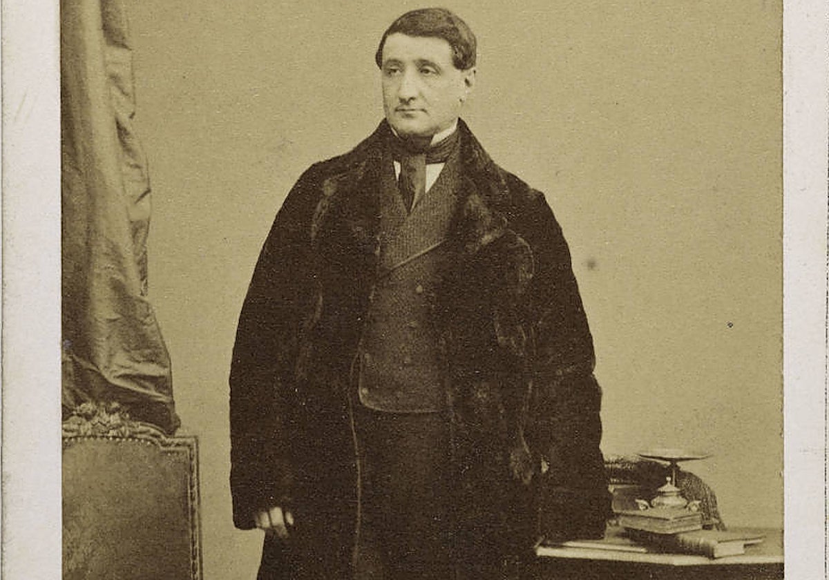 Luis Luciano Bonaparte, en una imagen tomada en la segunda mitad del siglo XIX, poco después de inventarse la primera cámara fotográfica