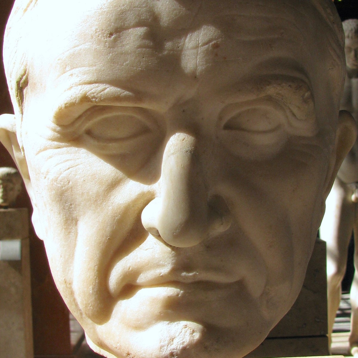 Busto de Craso exhibido en el Museo del Louvre