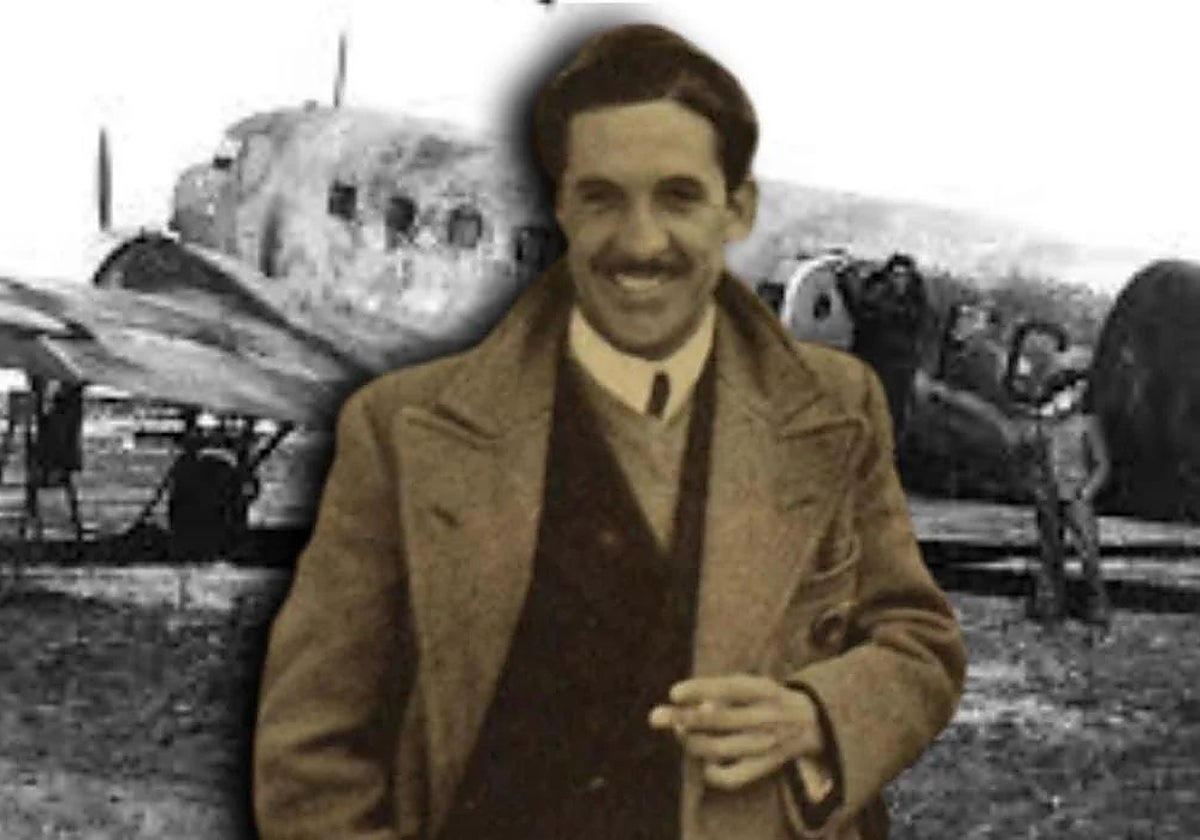 José Corrochano Márquez, en 1935, sobre un Douglas DC-2 en el Aeródromo de Monóvar, en 1938