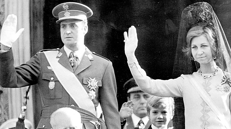 Don Juan Carlos e Dona Sofia, final de novembro de 1975.