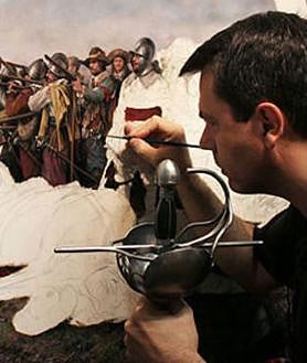 Imagen secundaria 2 - Arriba, el cuadro original de Augusto Ferrer-Dalmau. Abajo a la derecha, mientras lo pintaba. Abajo a la izquierda, Nieto con su versión. 