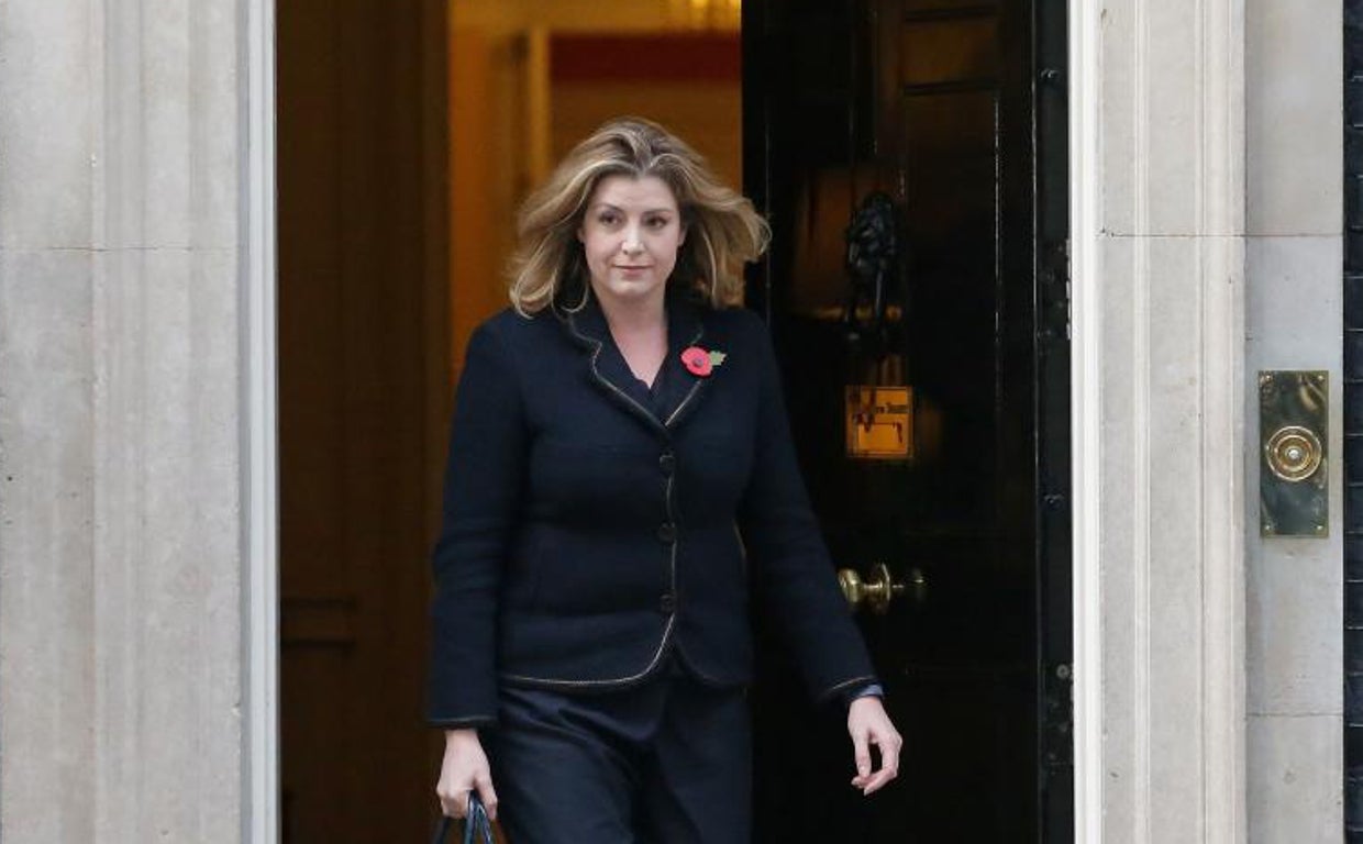 Penny Mordaunt, la candidata a favor de los trans que quiere suceder a Boris Johnson