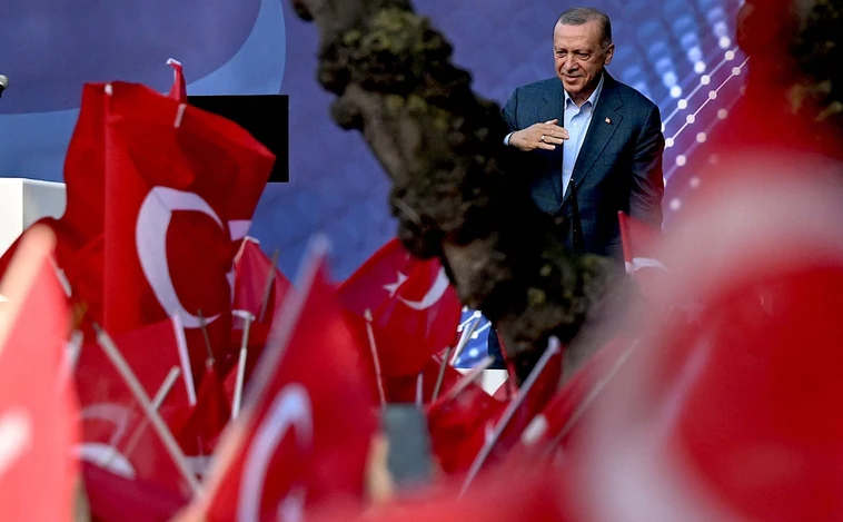 Turquía vuelve a amenazar con vetar la adhesión de Suecia y Finlandia a la OTAN