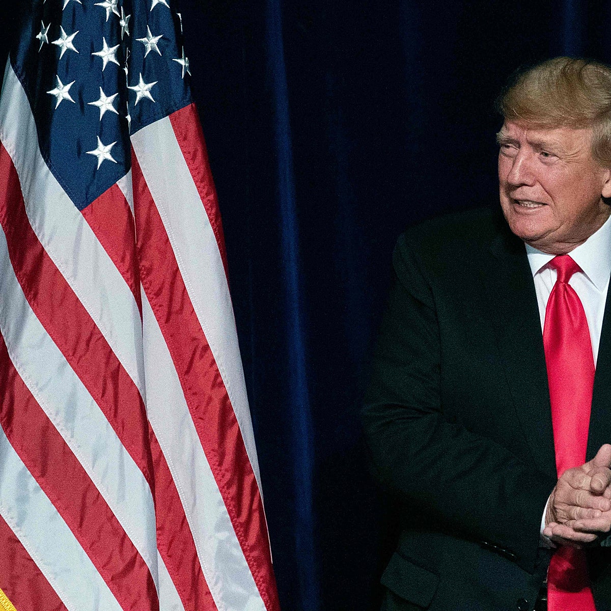 La publicación del documento que justificó el registro a la casa de Trump no calma la bronca política