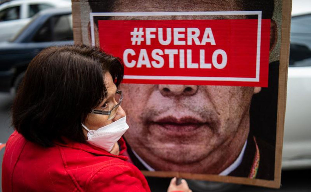 Cartel de protesta contra Pedro Castillo
