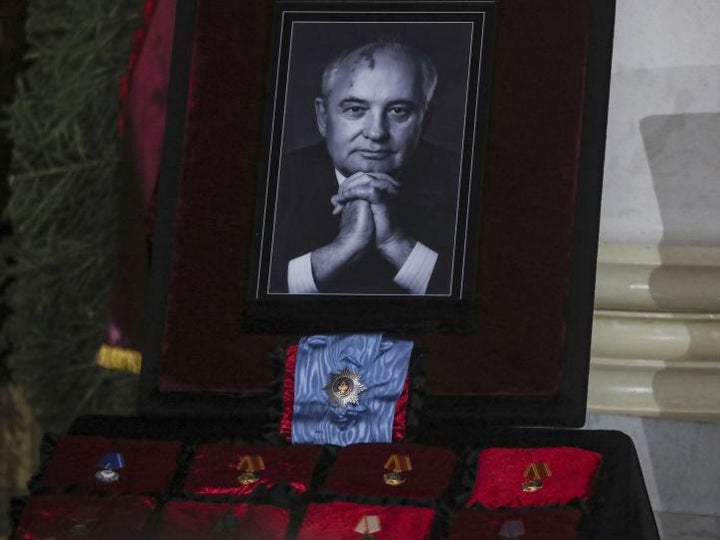 Moscú despide al autor de la &#039;perestroika&#039;