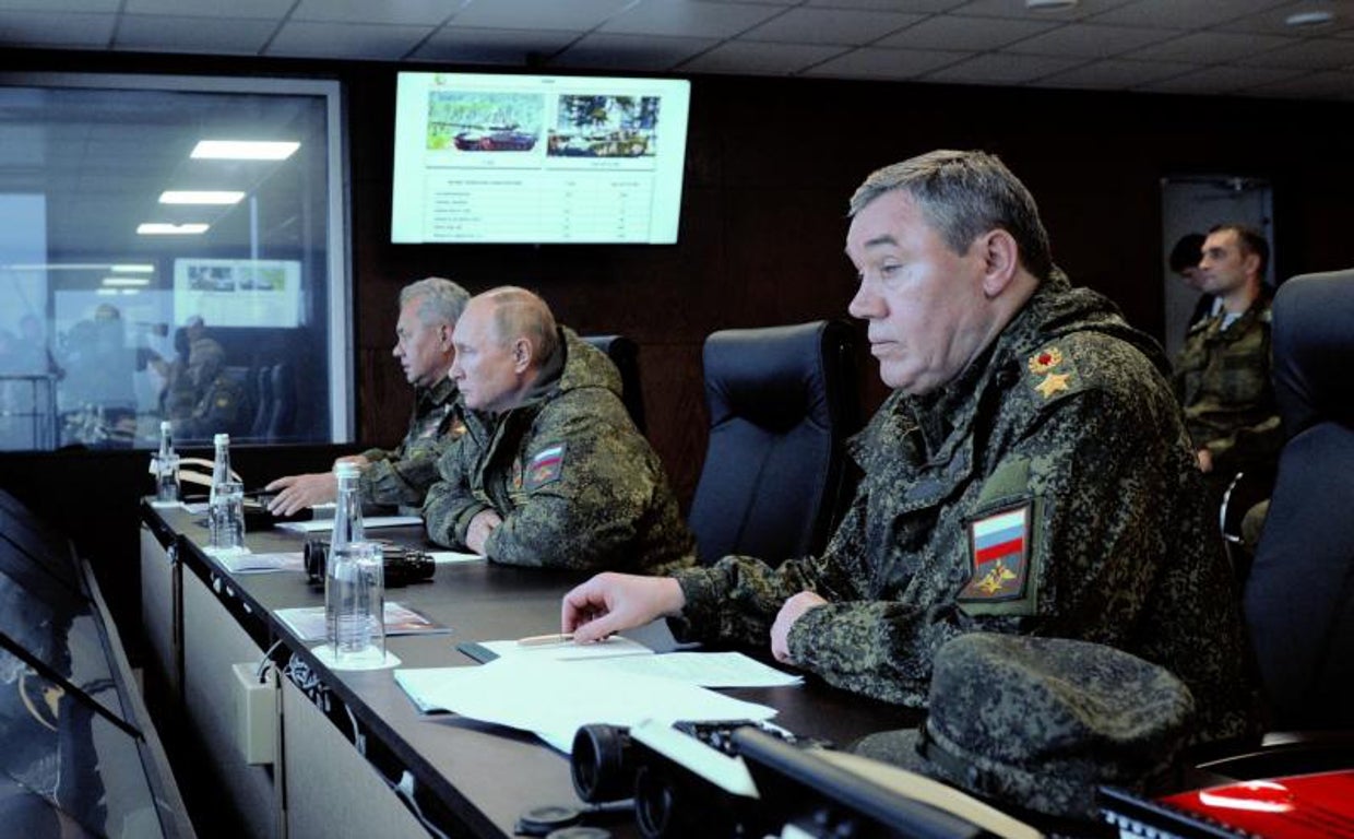 Vladímir Putin, y el jefe del Estado Mayor General de las FAS rusas, Valery Gerasimov