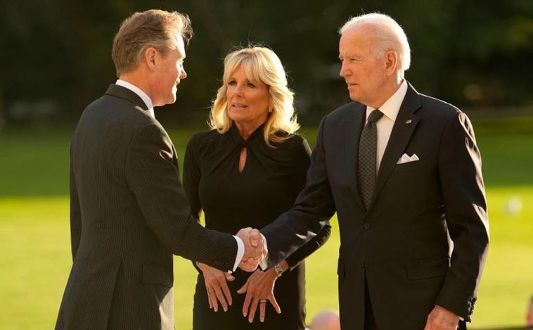 Los invitados a la recepción del Palacio de Buckingham, en imágenes