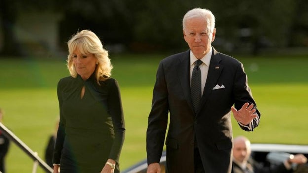 Joe y Jill Biden a su llegada al Palacio de Buckingham