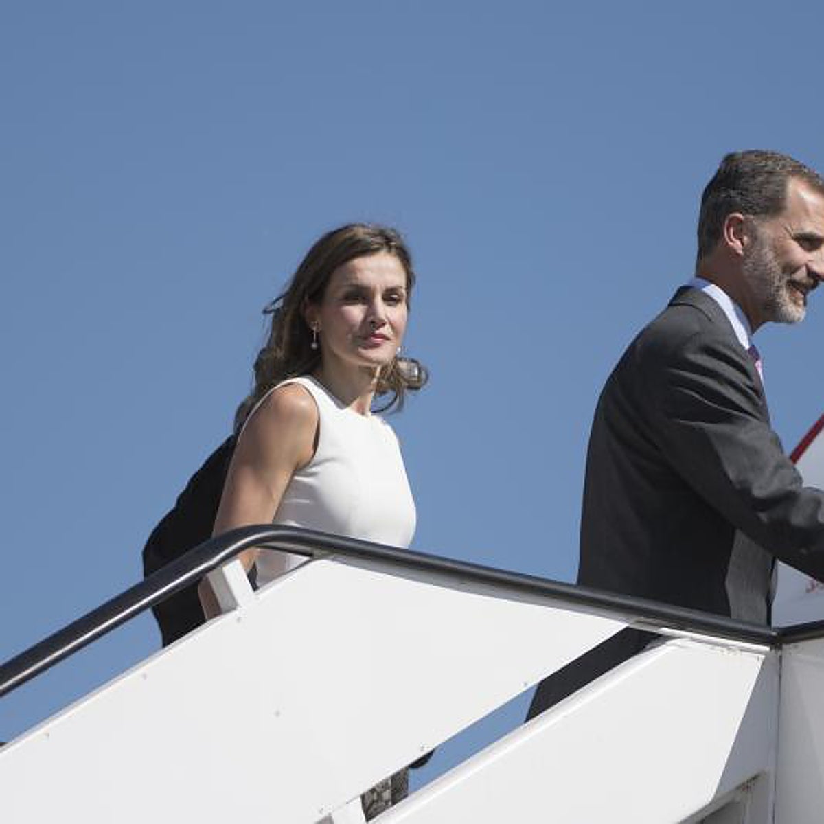Los Reyes de España visitan la capilla ardiente de Isabel II en Westminster