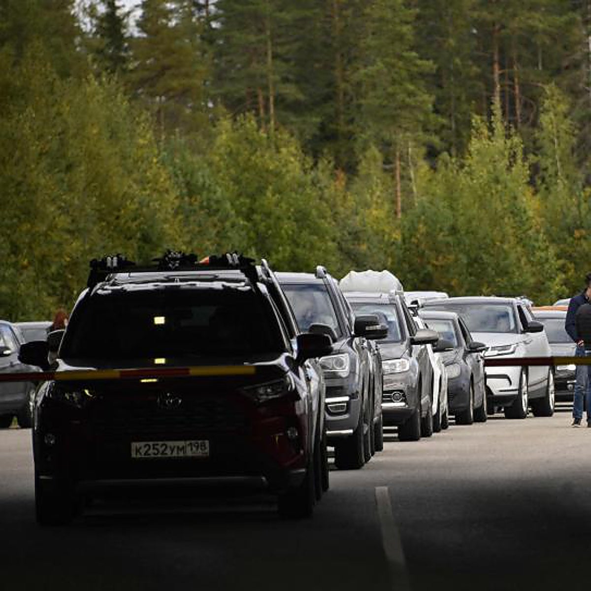 Éxodo de rusos tras la movilización: «Me siento afortunado, pero temo por mi familia, que sigue en Rusia»
