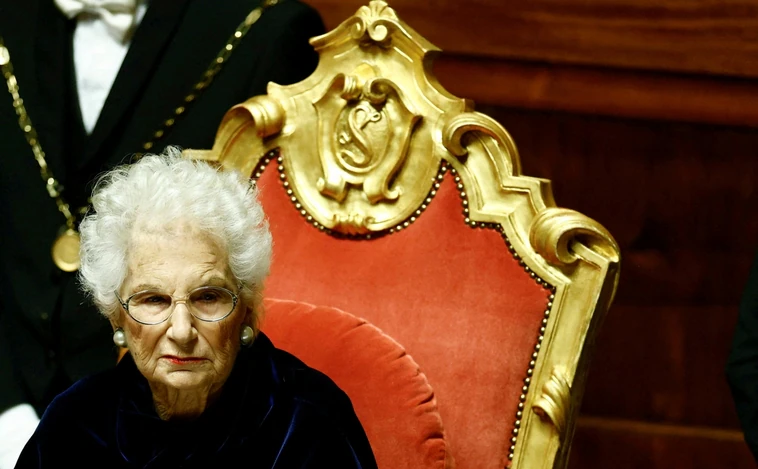 La senadora Segre, superviviente de Auschwitz, traspasa la presidencia del Senado italiano al postfascista La Russa