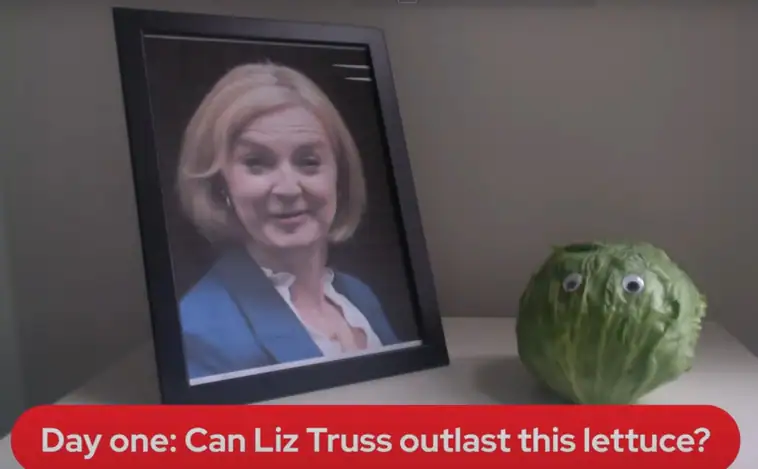 Liz Truss vs. una lechuga: el vídeo en directo de un tabloide británico sobre qué caducará antes