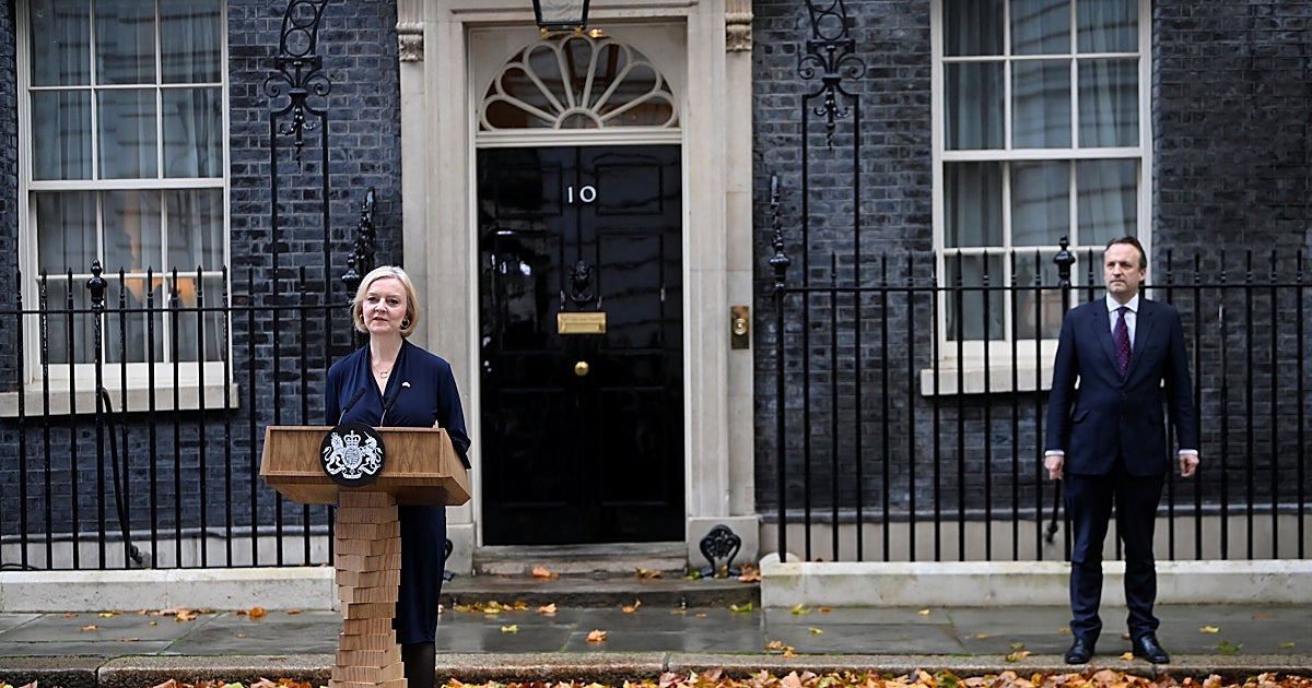 La premier, en la puerta de la residencia oficial de Downing Street