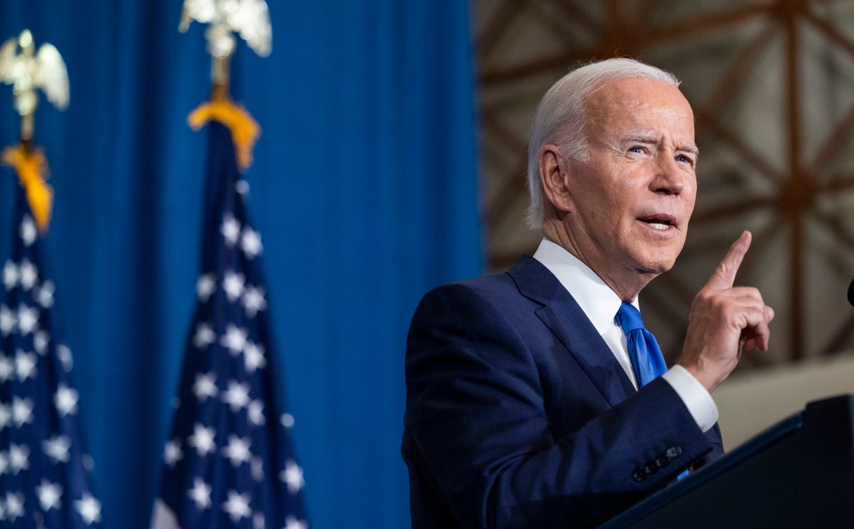 Biden advierte de que la democracia de Estados Unidos se desploma