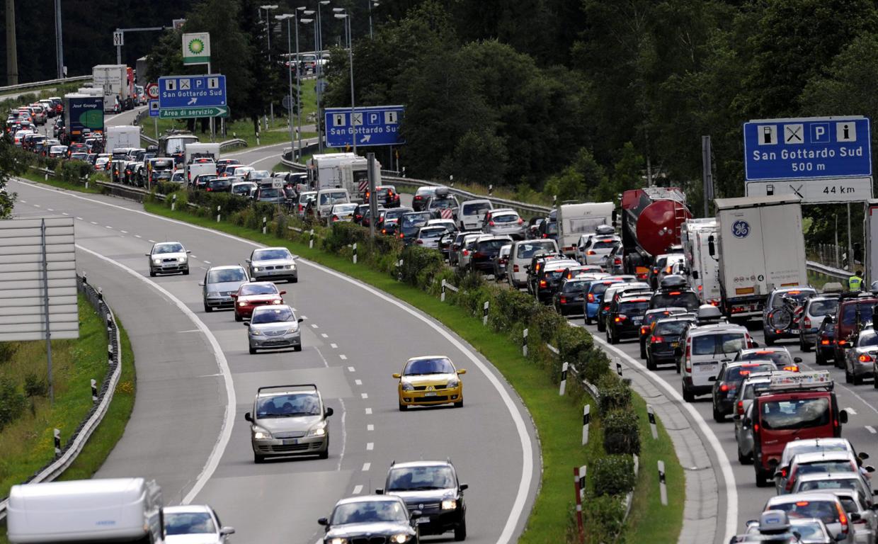 Atascos en una carretera suiza