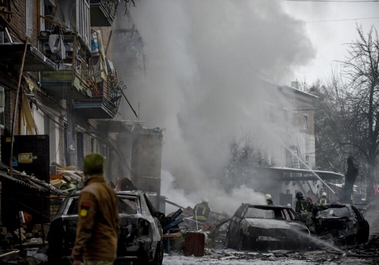 Rusia contesta con bombardeos masivos contra Ucrania tras ser señalada como Estado promotor del terrorismo