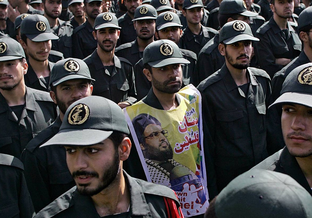 Manifestación en 2006 de miembros de la Guardia Revolucionaria de Irán