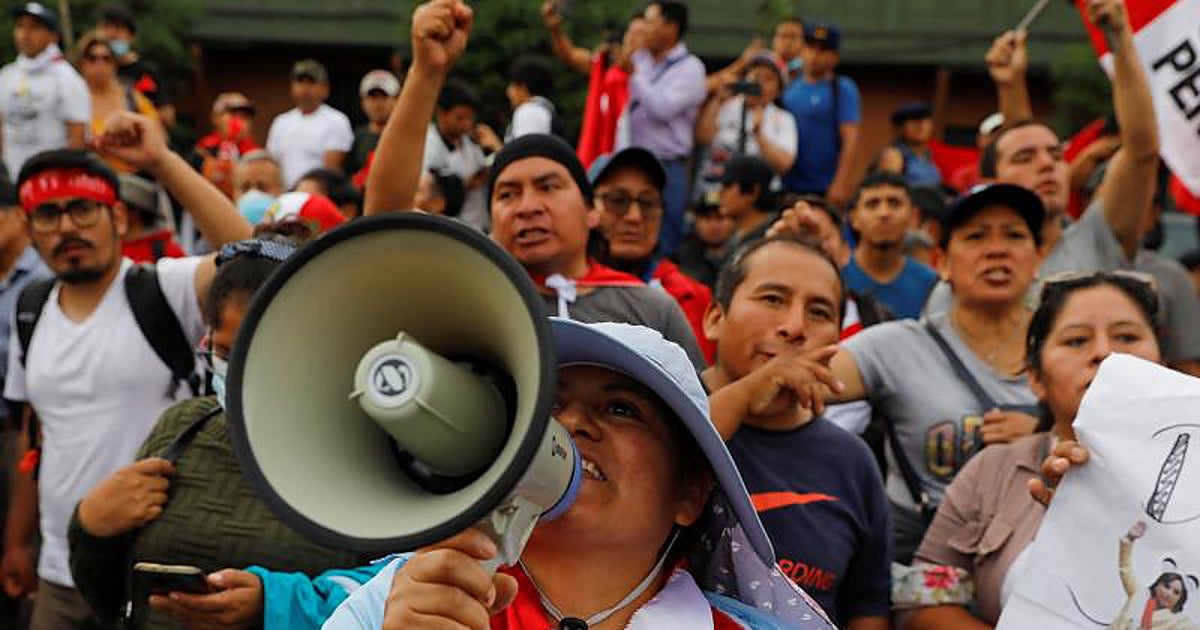 La izquierda populista y el hombre del sombrero
