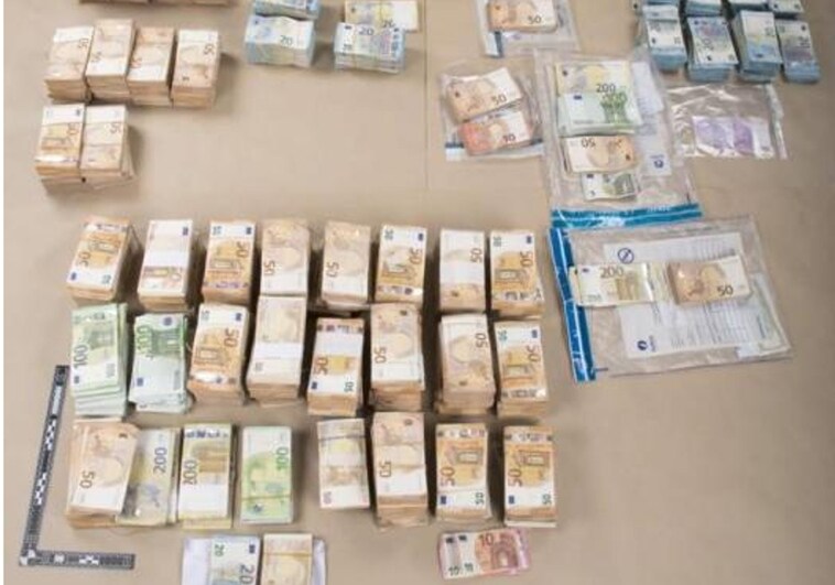 Cantidad de dinero incautada por la policía belga